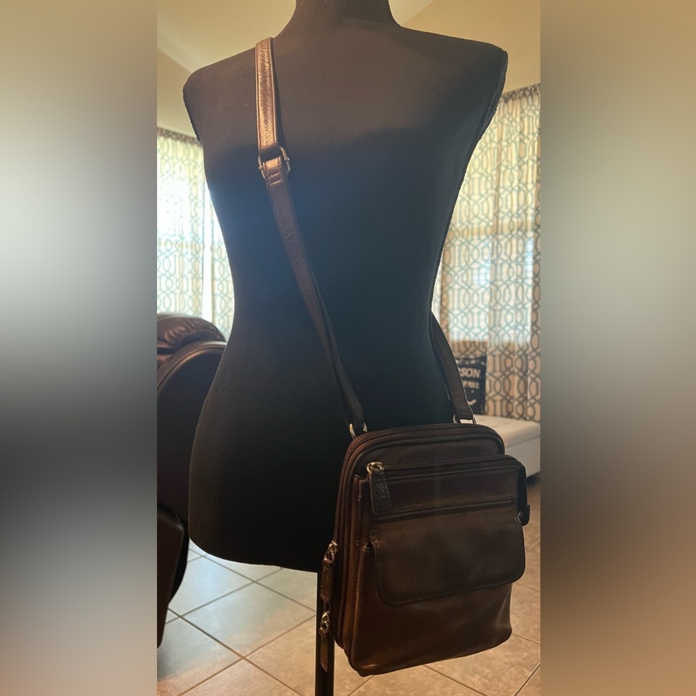 Vintage Fossil crossbody bag rugged